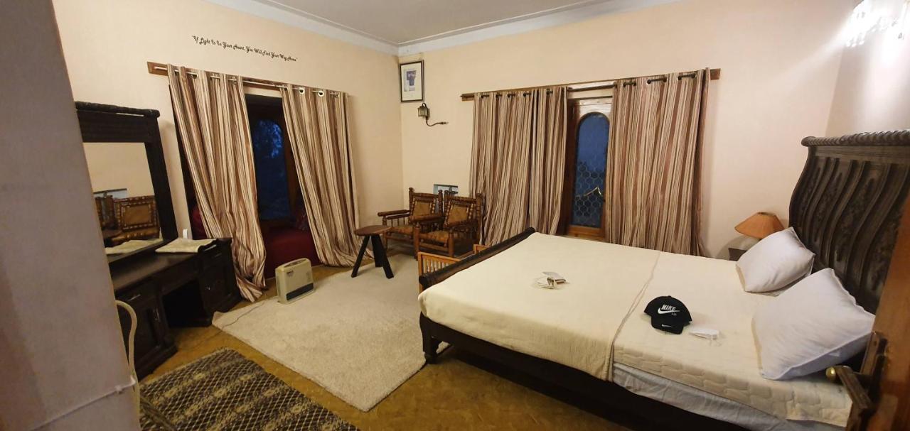 Republika Central Mansehra Экстерьер фото