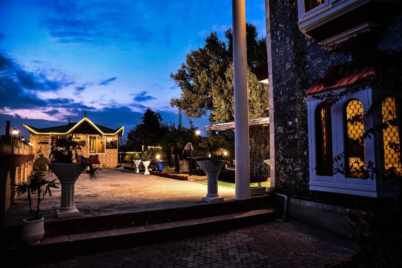 Republika Central Mansehra Экстерьер фото