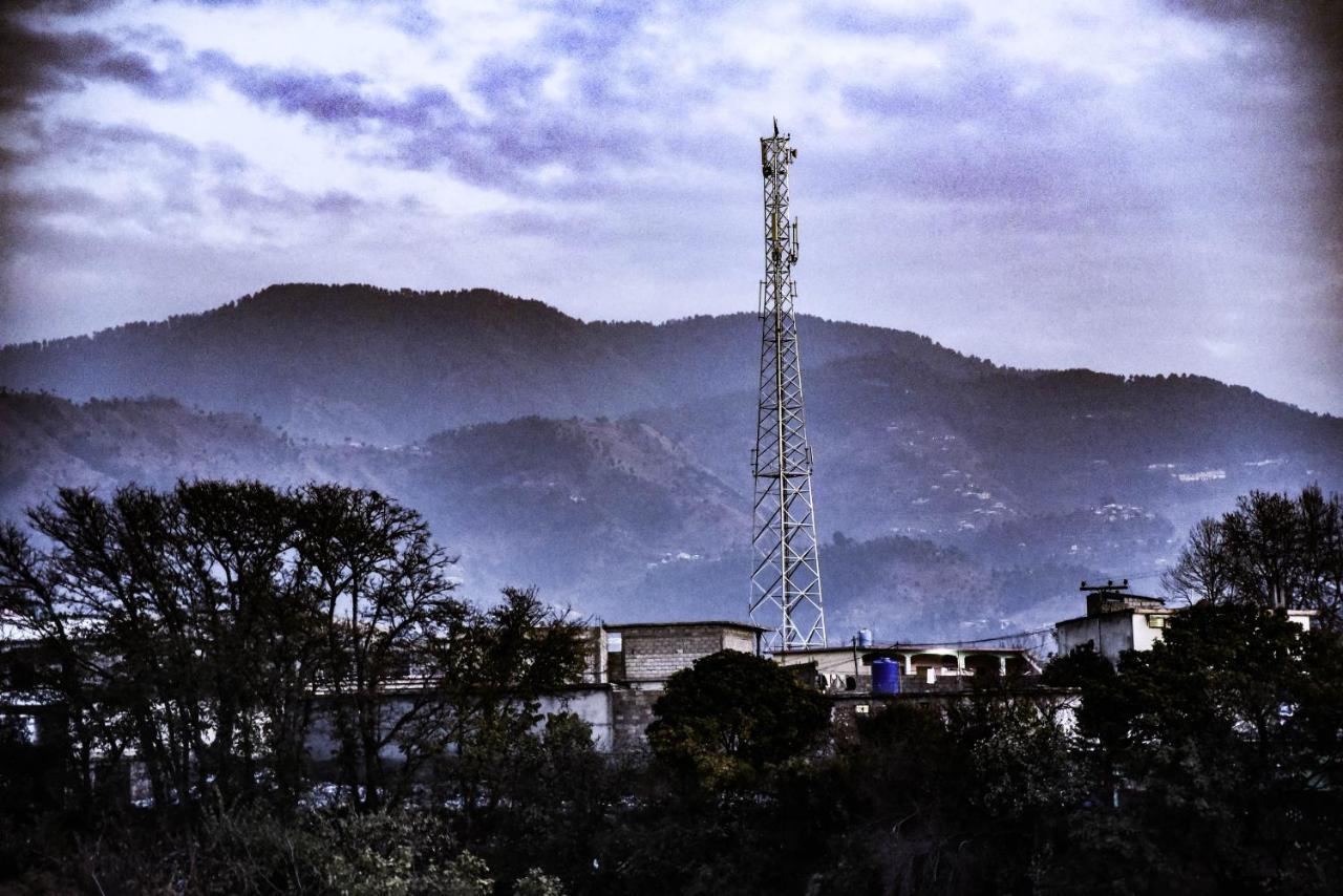 Republika Central Mansehra Экстерьер фото